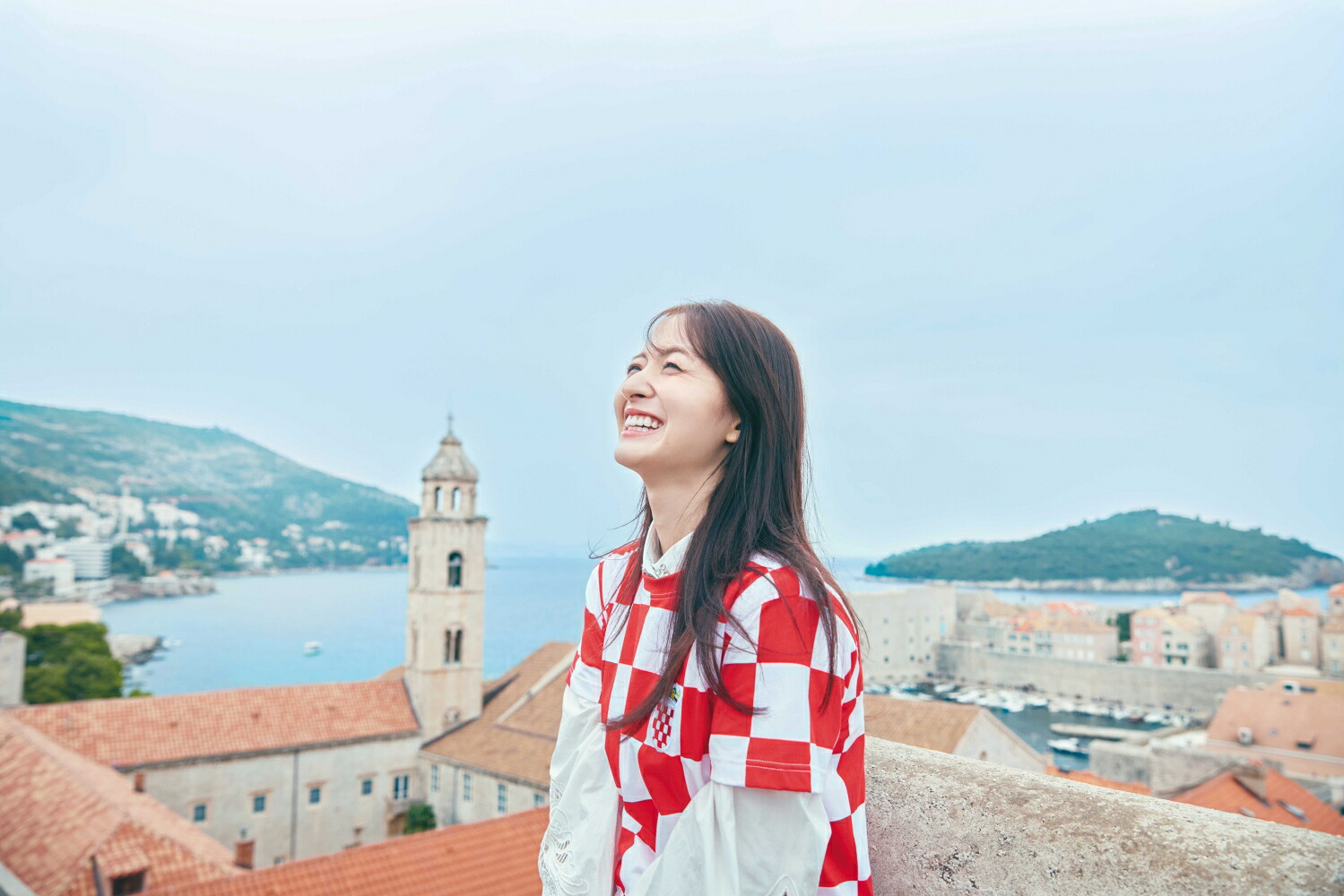 【楽天ブックス限定特典】乃木坂46金川紗耶1st写真集『好きのグラデーション』(限定カバー)[金川紗耶]