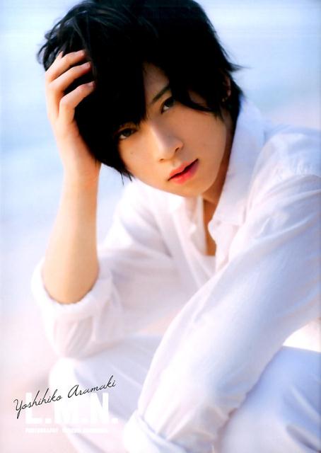 楽天ブックス L M N 荒牧慶彦1st写真集 西村康 本