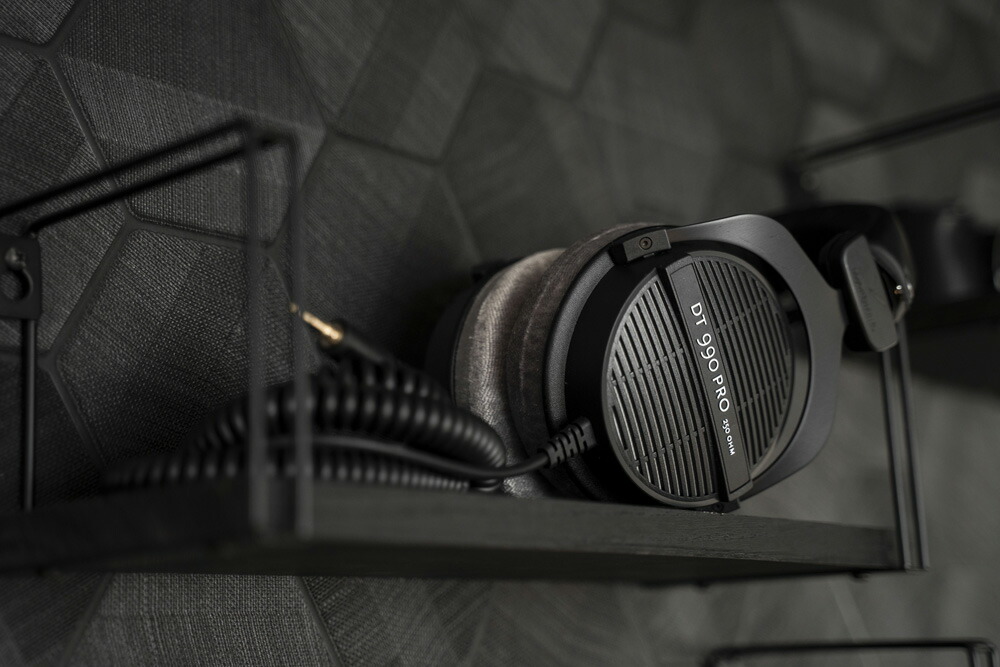 ブックス: beyerdynamic 開放型 モニターヘッドホン DT 990 PRO 250 ? - beyerdynamic - 4589702693070 : PCソフト・周辺機器