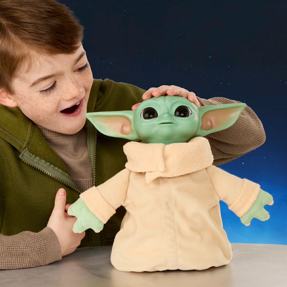 ハズブロ（Hasbro）STARWARSスター・ウォーズ／マンダロリアン・アンド・グローグーアクションバディグローグー25.0cm、インタラクティブぬいぐるみ、アクションフィギュア、4歳以上のお子様向けおもちゃG3088正規品