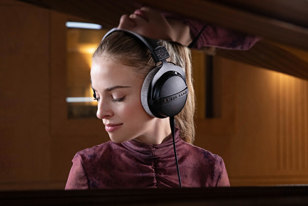 ブックス: beyerdynamic レコーディング向け 密閉型 モニターヘッドホン DT 770 PRO X Limited Edition - beyerdynamic - 4589702694299 : PCソフト・周辺機器