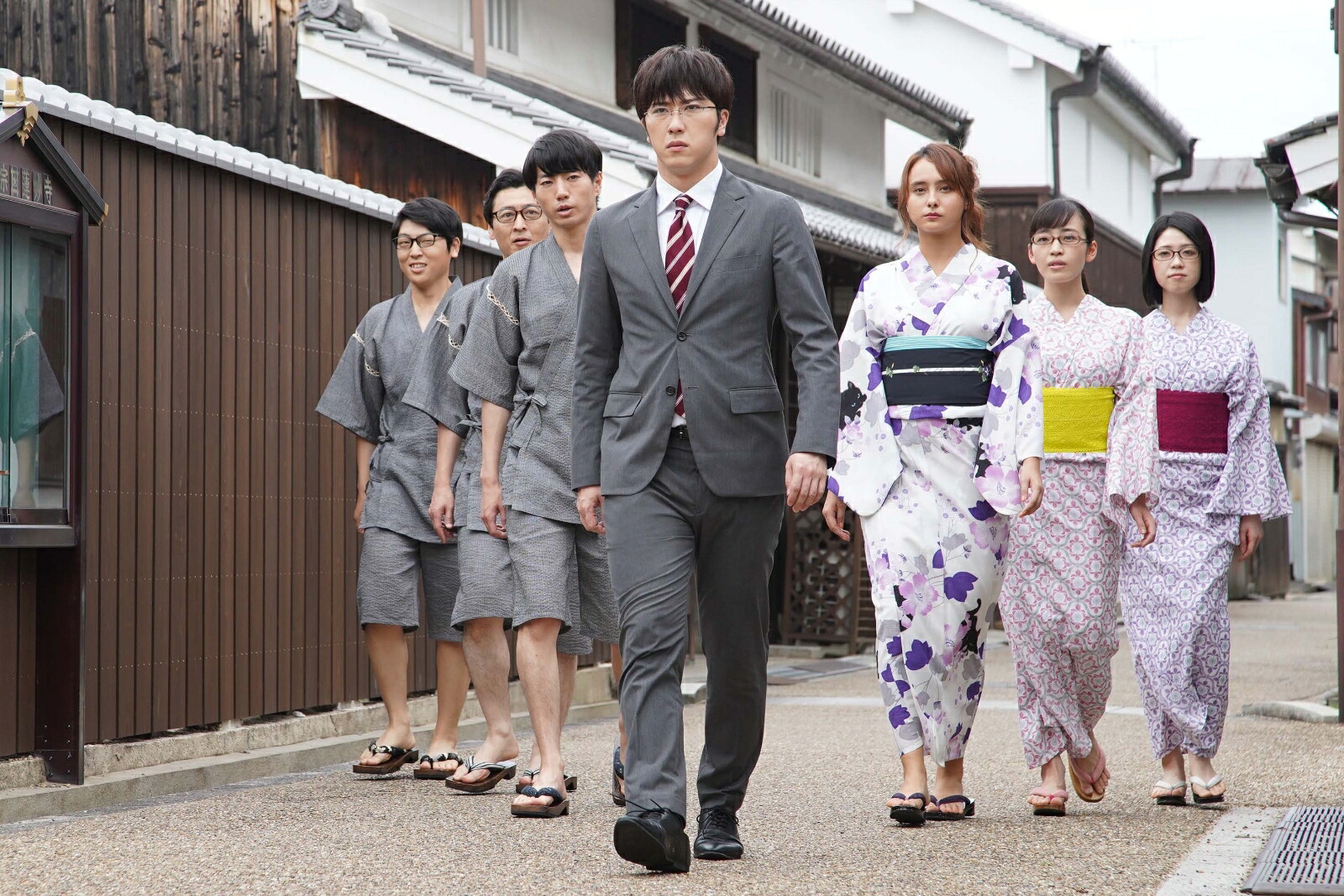 【楽天ブックス限定先着特典】映画「すくってごらん」【初回限定絢爛版】【Blu-ray】(A4ヴィジュアルシート(台座付き))[尾上松也]