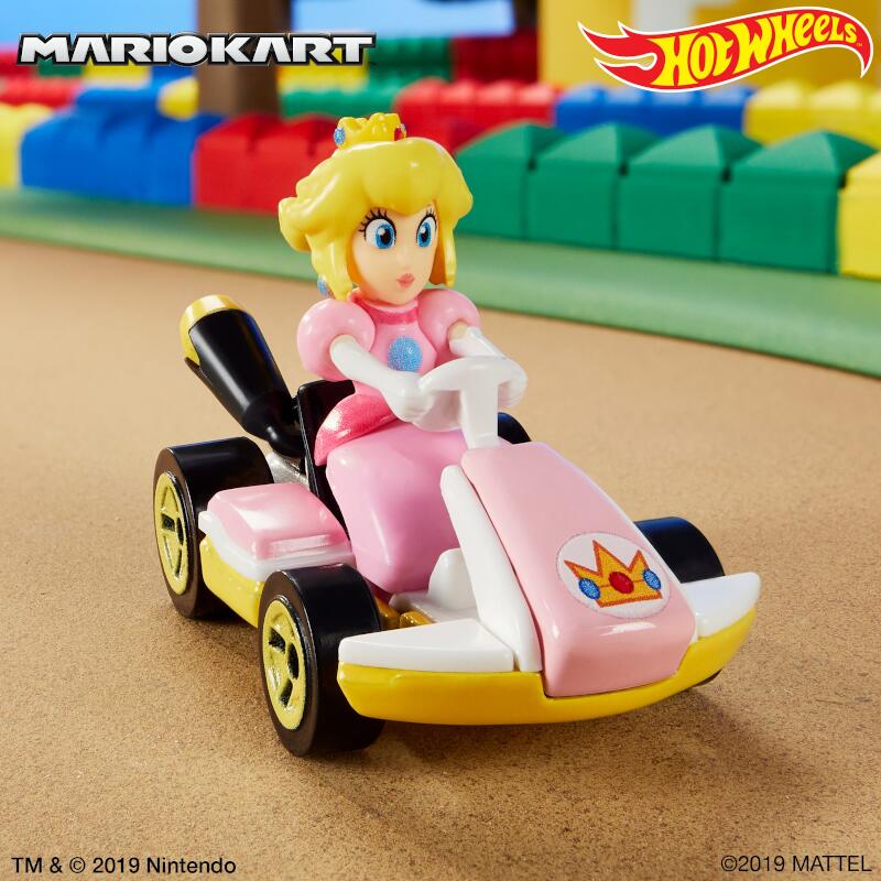 【セット商品】マリオカート8デラックス+ホットウィールマリオカート(MARIOKART)ピーチ姫スタンダードGBG28