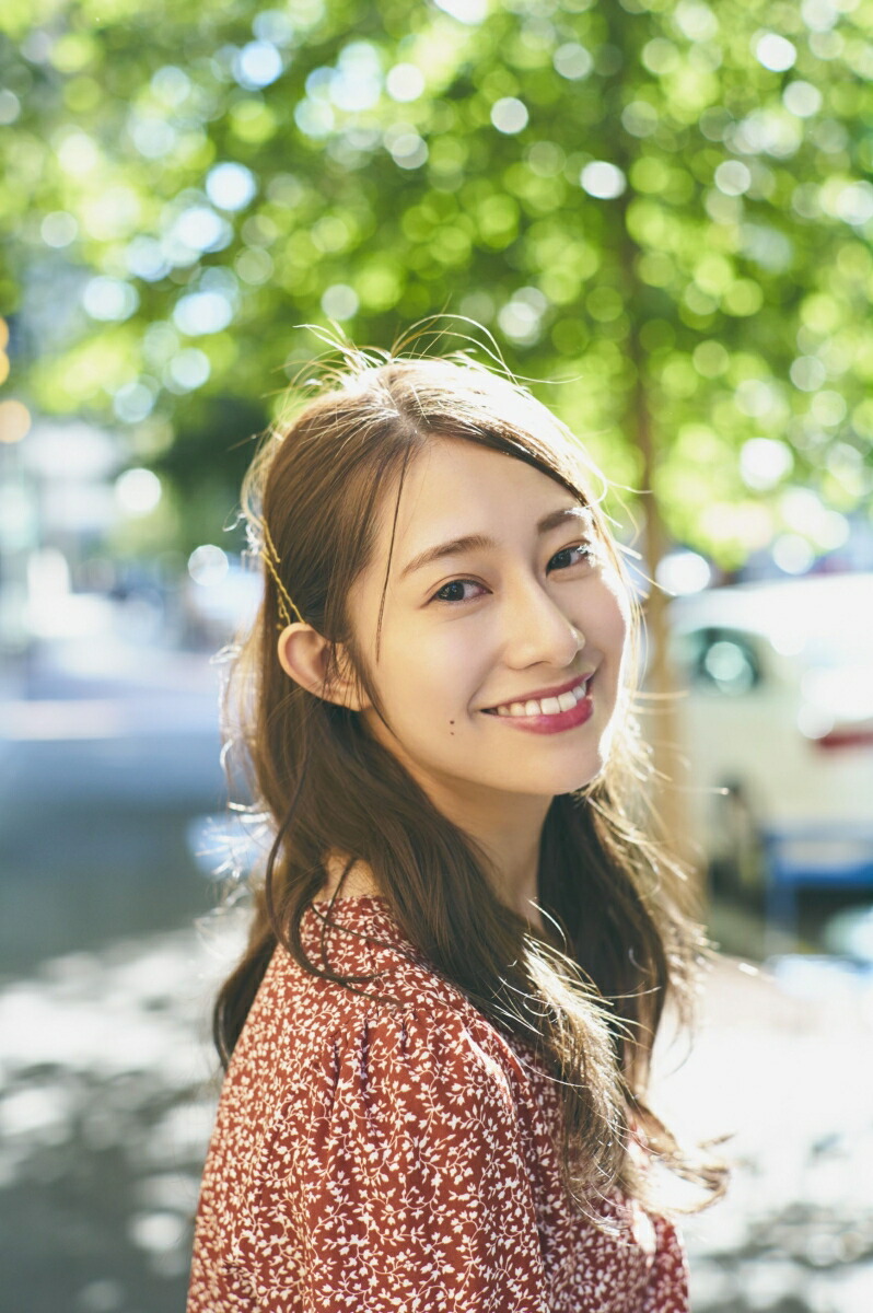 【楽天ブックス限定カバー表紙＋限定特典付き】桜井玲香2nd写真集視線[桜井玲香]