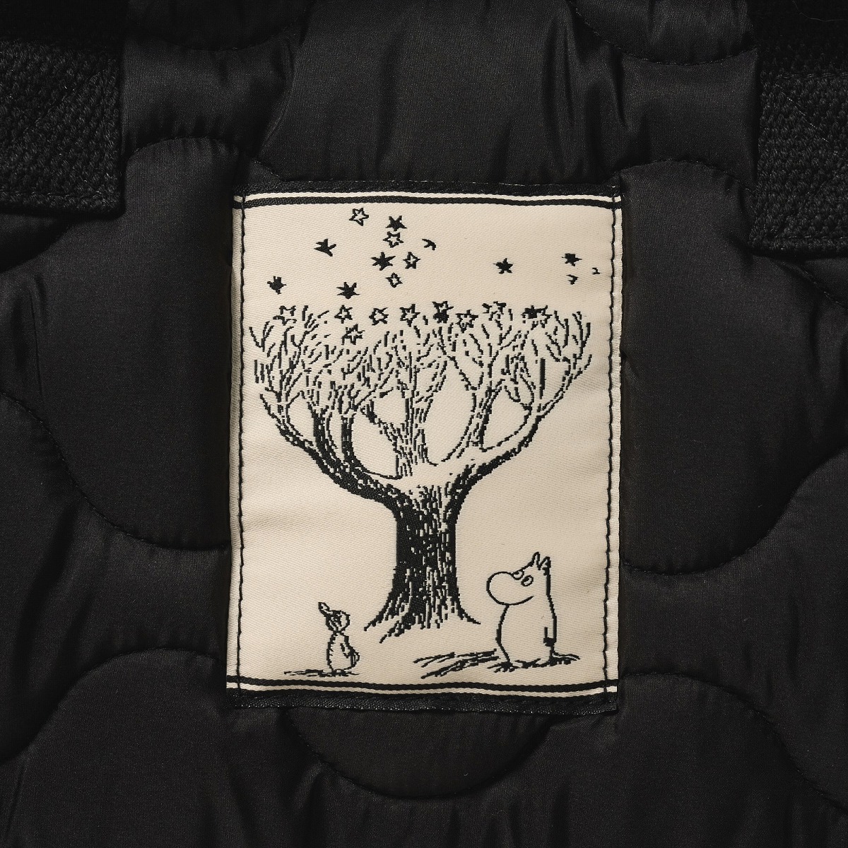 MOOMIN��kippis����ܸ������դ�ڥ���ƥ��󥰥��������Хå�BOOK