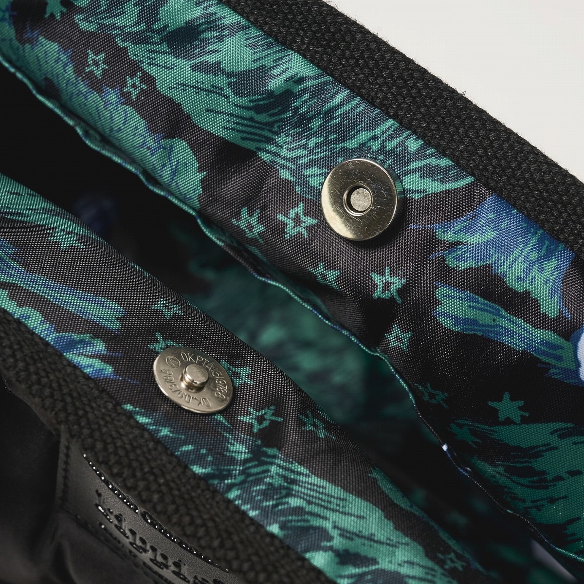 MOOMIN��kippis����ܸ������դ�ڥ���ƥ��󥰥��������Хå�BOOK