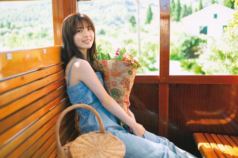 【楽天ブックス限定特典】乃木坂46筒井あやめ1st写真集感情の隙間(限定カバー)[細居幸次郎]