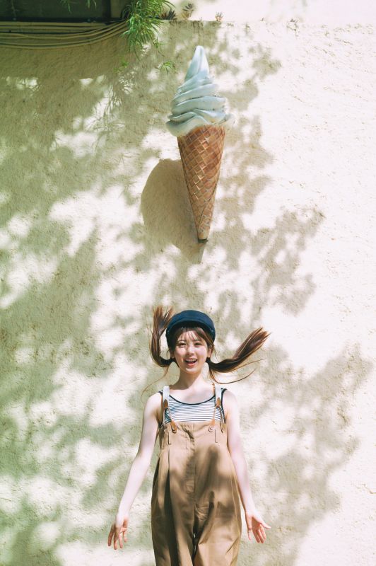 【楽天ブックス限定特典】乃木坂46筒井あやめ1st写真集感情の隙間(限定カバー)[細居幸次郎]