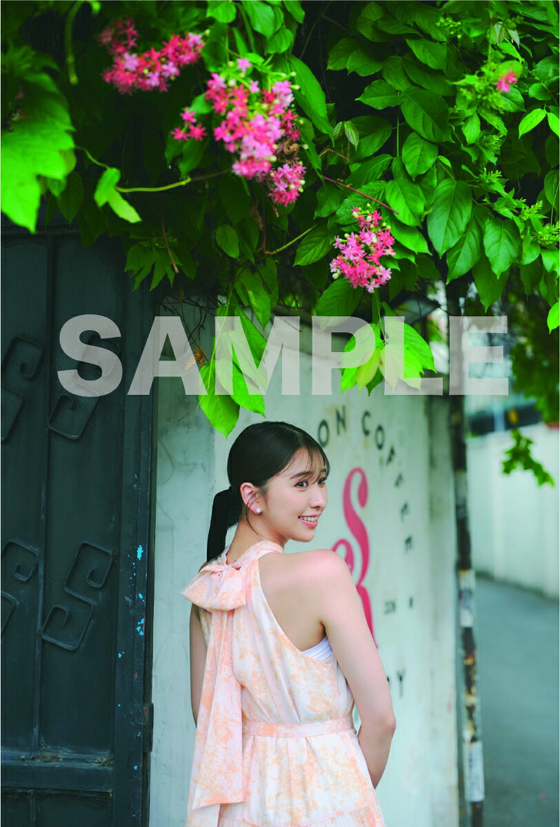 【楽天ブックス限定特典】【受注販売】玉井詩織1st写真集「たまゆら」（通常版）(ランダム直筆サイン入り／オリジナル直筆メッセージ入り（プリント）ポストカード)[玉井詩織]