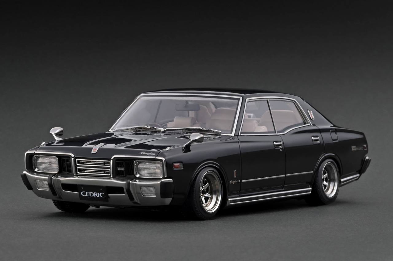 ignition model 1/18 Nissan Cedric Brougham (330) Black 【IG3559】 (ミニカー)画像