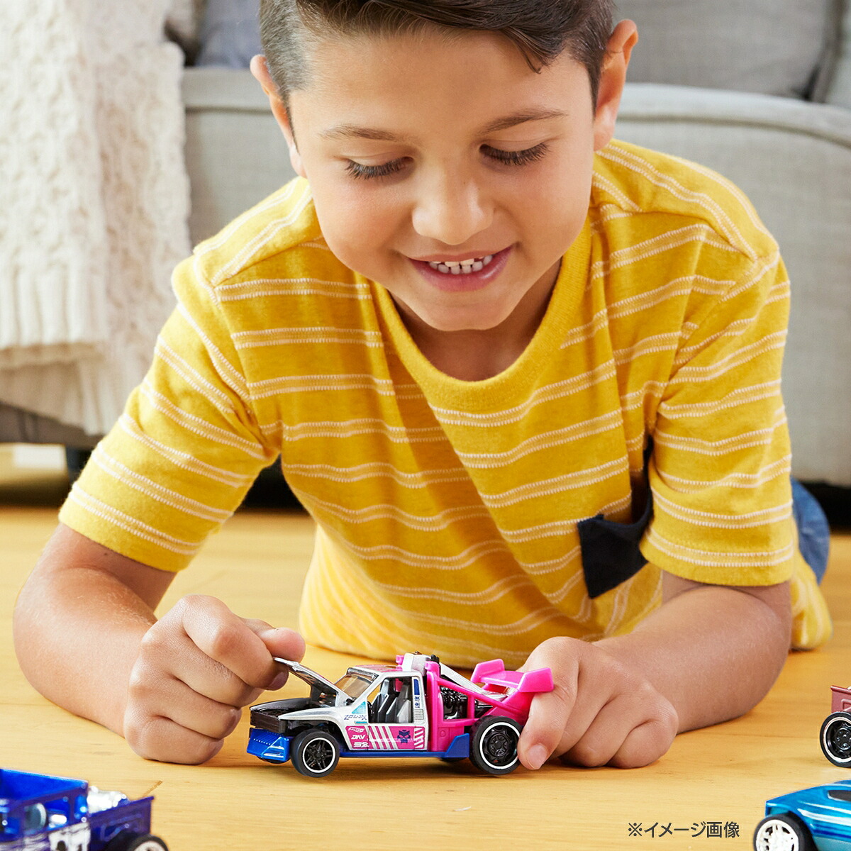 ホットウィール(HotWheels)プルバックアソート乗り物おもちゃ1:43スケールミニカー8台入りBOX販売3歳からマルチHPT04-986R