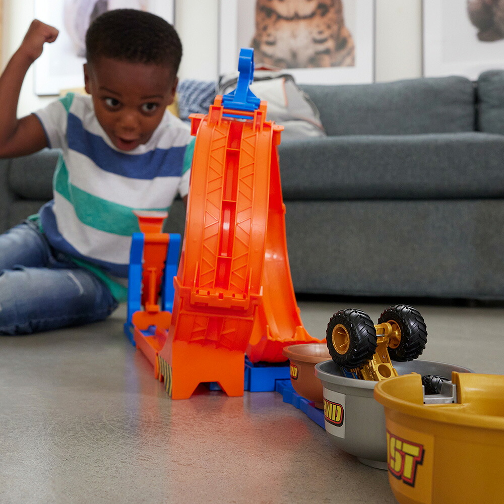 ホットウィール(HotWheels)モンスタートラックトロフィーチャレンジミニカー1台付乗り物おもちゃプレイセット4歳からオレンジJBX64