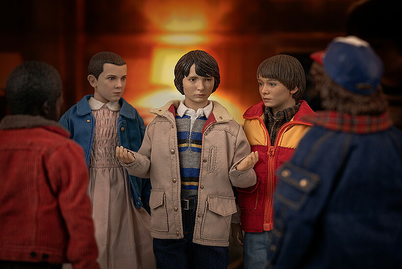 ブックス: 『Stranger Things (ストレンジャー・シングス 未知の世界)』 1/6 Mike Wheeler (1/6 マイク・ウィーラー) (塗装済み可動フィギュア) - 玩具 - 4580416926652 : ゲーム