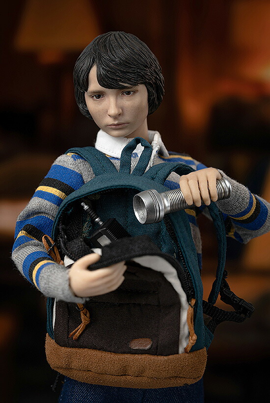 ブックス: 『Stranger Things (ストレンジャー・シングス 未知の世界)』 1/6 Mike Wheeler (1/6 マイク・ウィーラー) (塗装済み可動フィギュア) - 玩具 - 4580416926652 : ゲーム