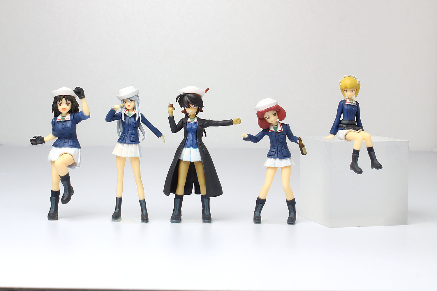 『ガールズ&パンツァー最終章』 1/35 大洗女子学園 サメさんチーム フィギュアセット 【GPF-29】 (無発泡ウレタン製未塗装キット)画像