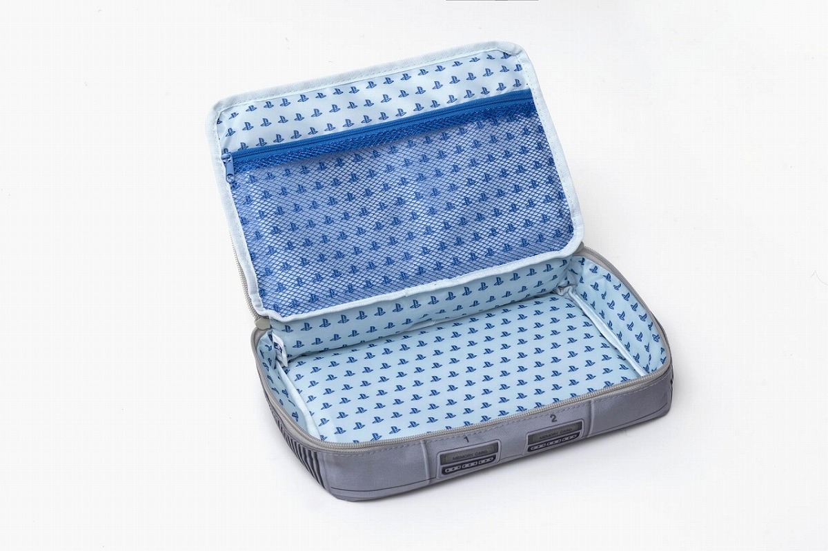 初代PlayStation™の原寸大マルチケース付きBOOKNewver.