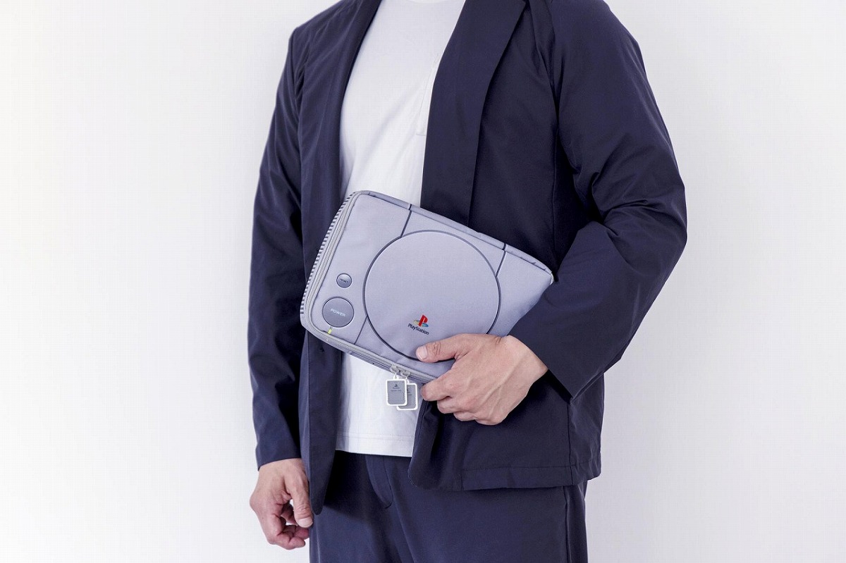 初代PlayStation™の原寸大マルチケース付きBOOKNewver.