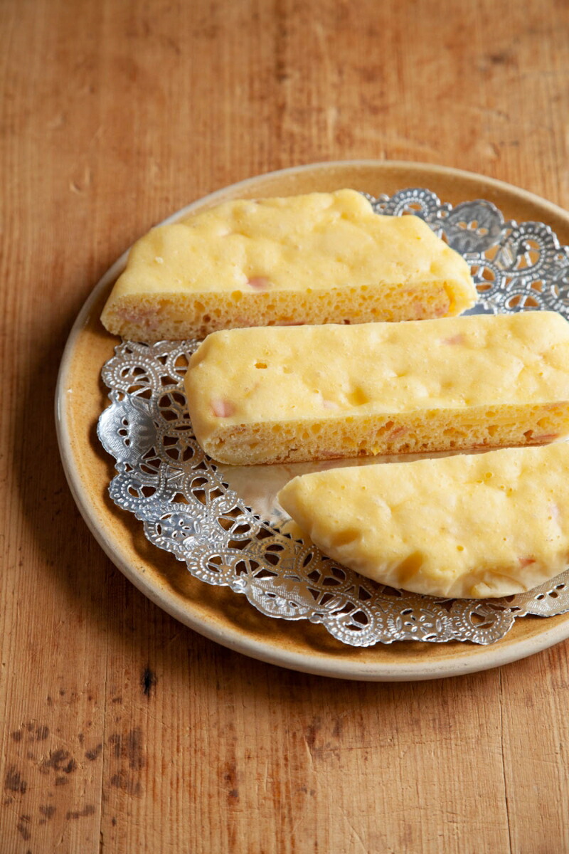 スイッチ「ピ！」で焼きたて！炊飯器でパンとケーキができちゃった！[吉永麻衣子]