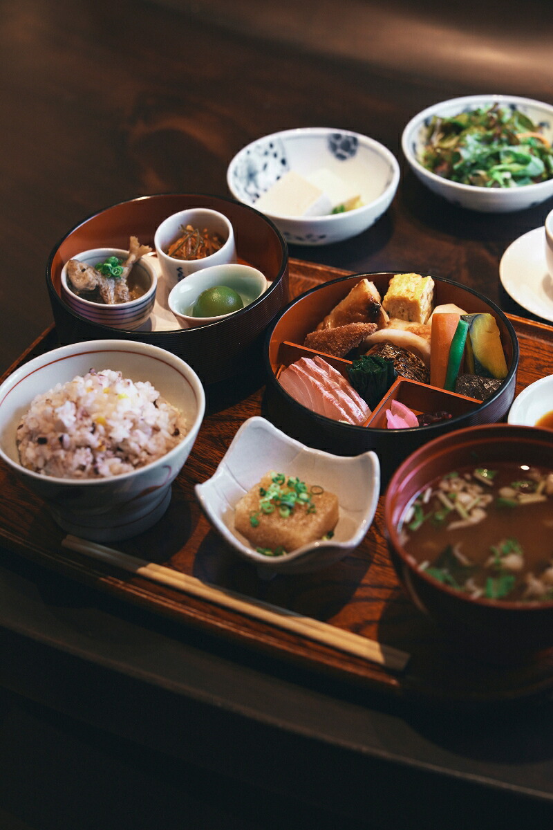 大人の東京おひとりさま外食[サカキシンイチロウ]