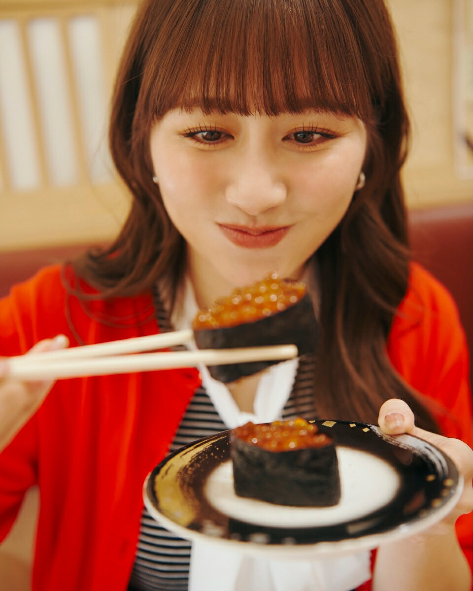 【楽天ブックス限定特典】佐々木彩夏1st写真集「ぺろり」通常版(オリジナルフォトカード(スマホサイズ／1種))[佐々木彩夏]