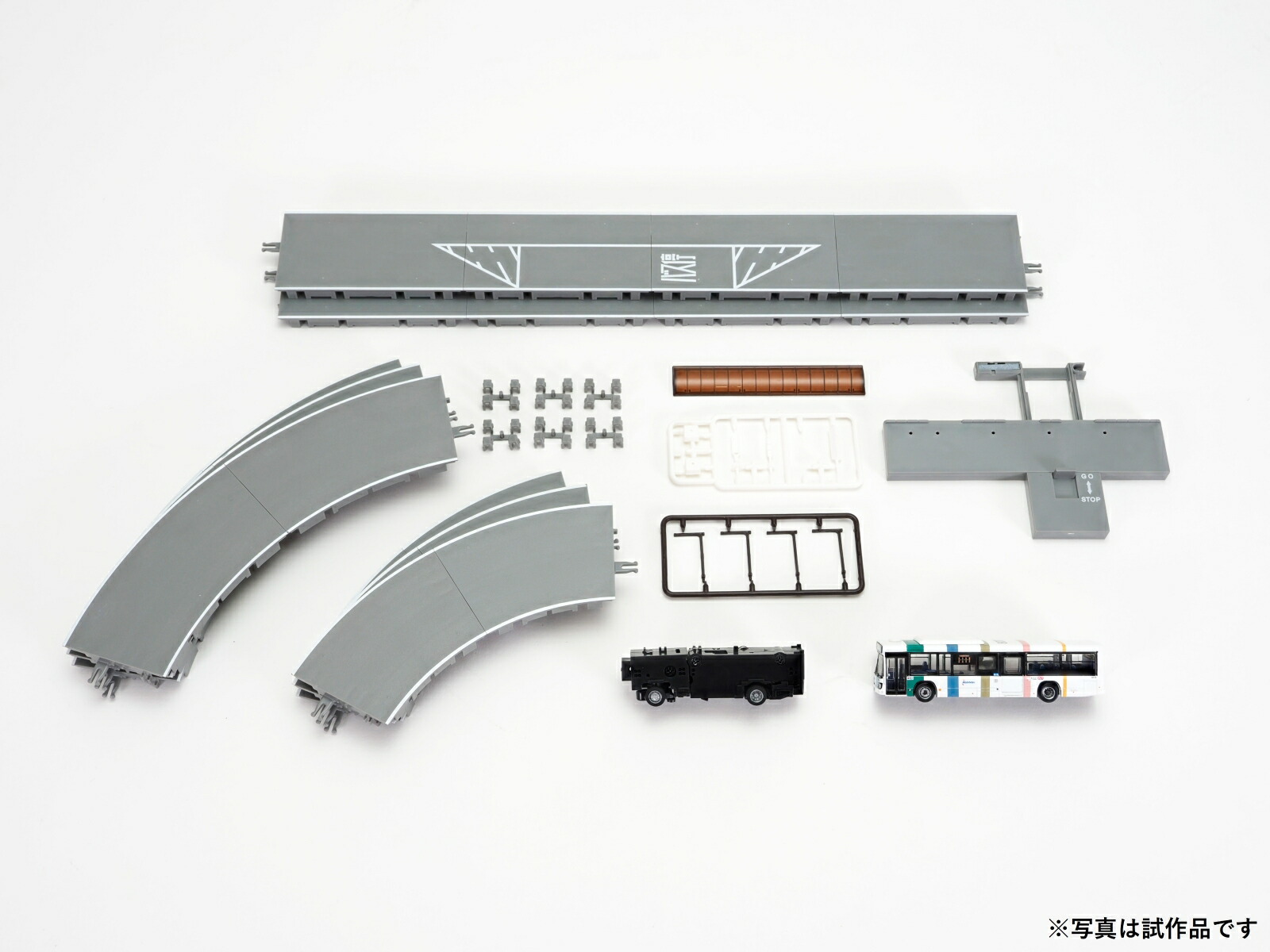 ブックス: ジオコレ バスコレ走行システム基本セットA5＜いすゞ エルガ西日本鉄道仕様＞ 【337676】 (鉄道模型 コレクション) - 玩具 - 4543736337676 : ゲーム