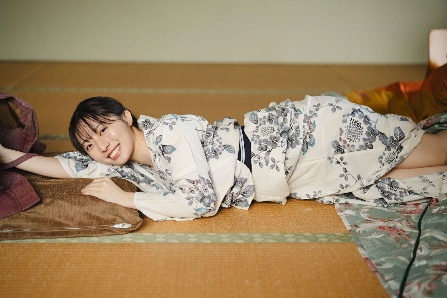 【楽天ブックス限定特典】STU48今村美月1st写真集「月の位置」(限定カバー)（B.L.T.MOOK）