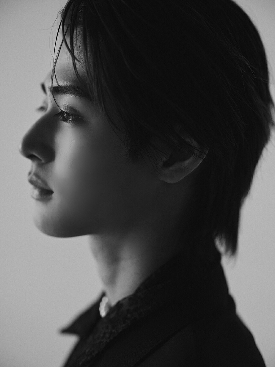 【楽天ブックス限定特典】雨宮翔1st写真集（タイトル未定）(複製メッセージ入り大判生写真（2L判）)[雨宮翔]
