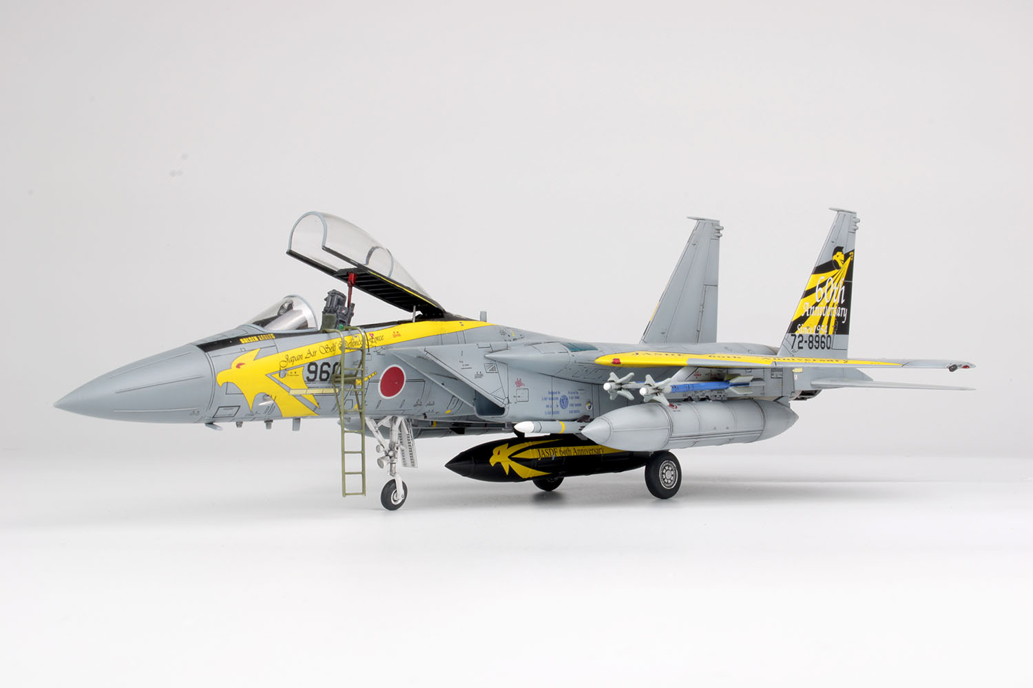1/72 航空自衛隊 F-15J 第305飛行隊 日仏共同訓練2023 完成品 プラモデル :: 飛行機 :: 航空自衛隊 F-15J イーグル 第305飛行