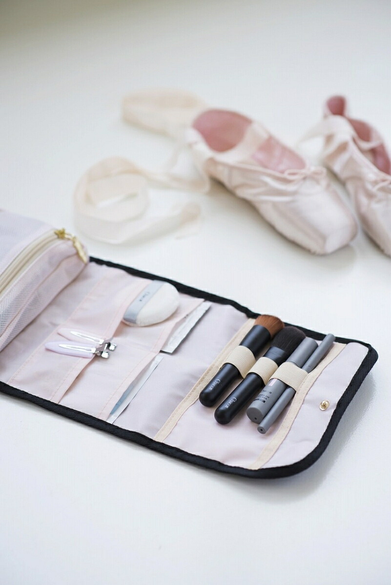 Chacottバレエシューズ型ファスナーつきMULTIPOUCHBOOK
