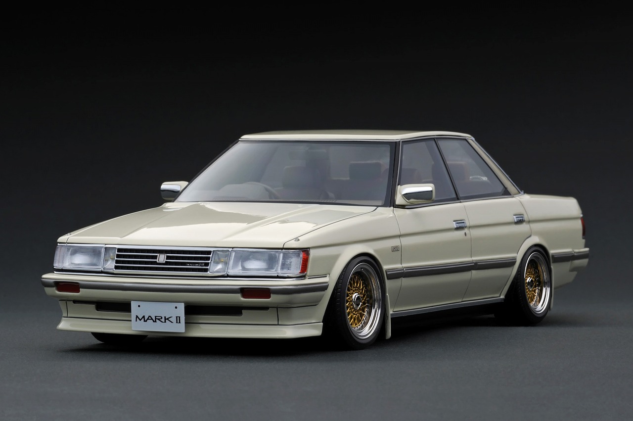 ignition model Toyota MarkII Grande Limited (GX71) Pearl White (1/18 Scale) 【IG3822】 (ミニカー)画像