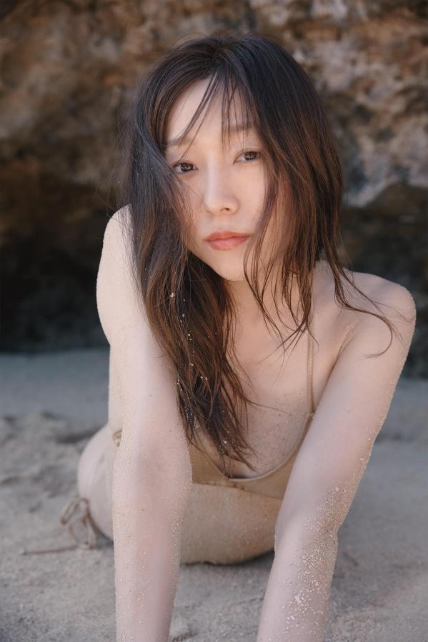 須田亜香里写真集pluie[三宮幹史]
