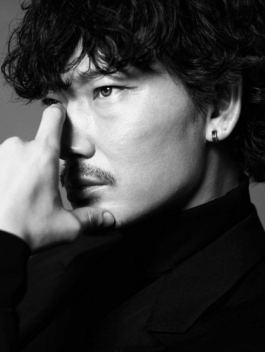 綾野剛×操上和美肖像作品集『Portrait』特製ポストカード付(撮影風景動画QRコード入り)[綾野剛]