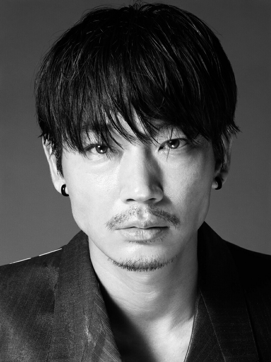 綾野剛×操上和美肖像作品集『Portrait』特製ポストカード付(撮影風景動画QRコード入り)[綾野剛]