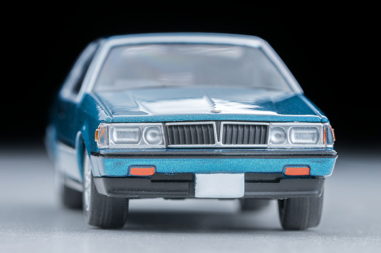楽天ブックス: トミカリミテッドヴィンテージ NEO 1/64 LV-N69d トヨタ コロナ ハードトップ1800GT-TR（ターコイズ ...
