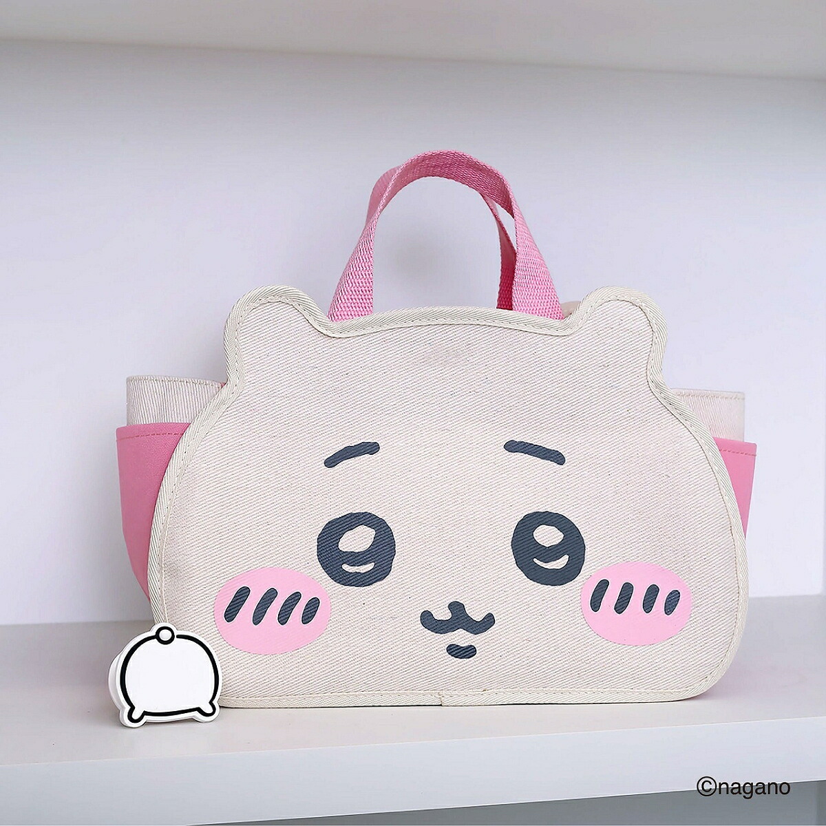 CHIIKAWAINTERIORTOTEBAGBOOKちいかわver.