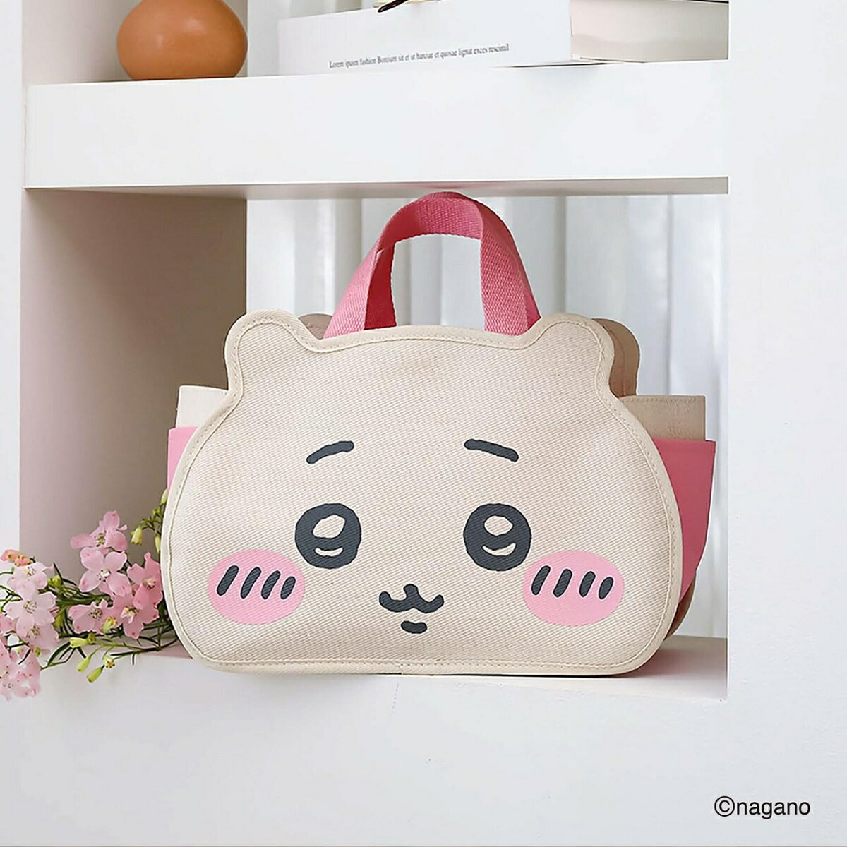 CHIIKAWAINTERIORTOTEBAGBOOKちいかわver.