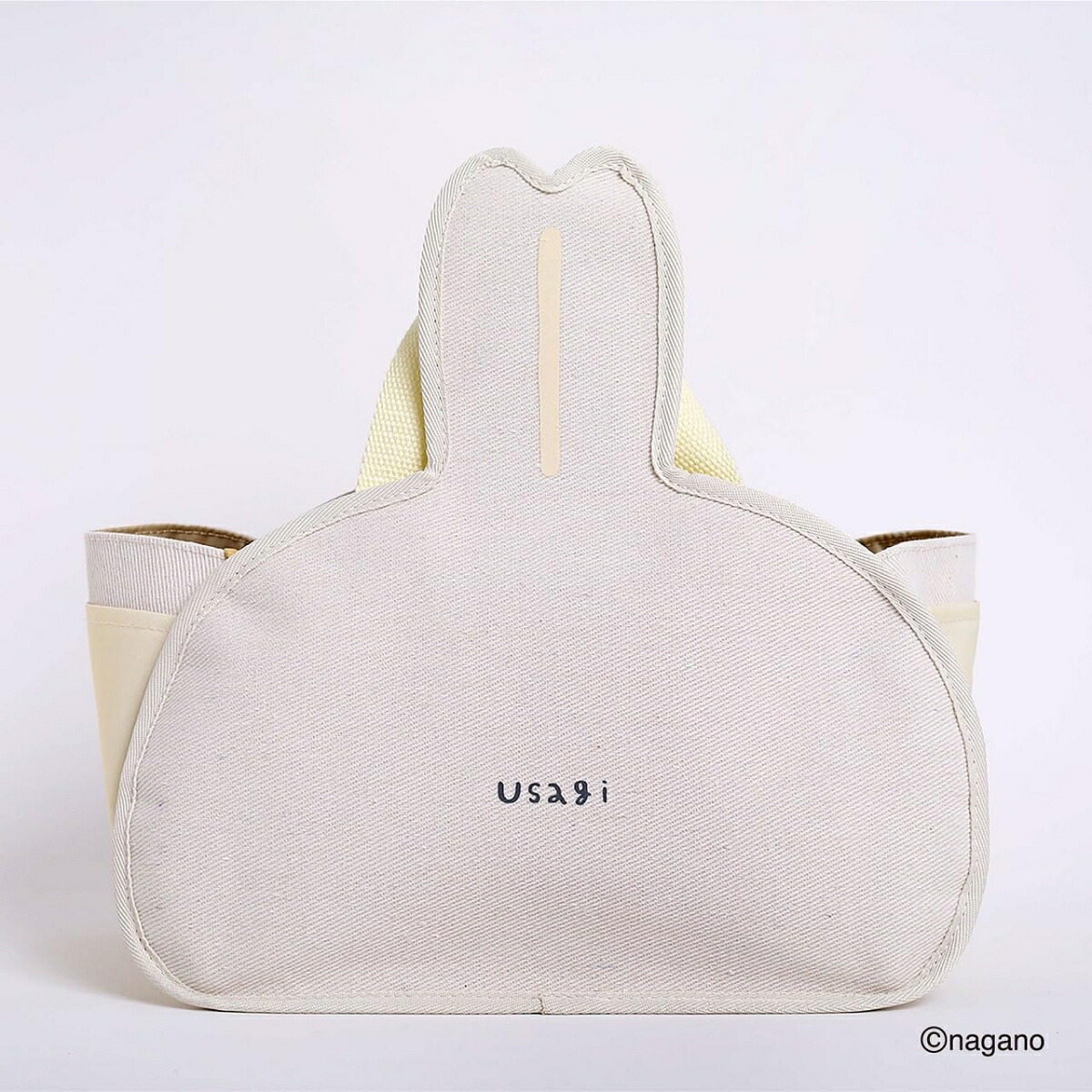CHIIKAWAINTERIORTOTEBAGBOOKうさぎver.