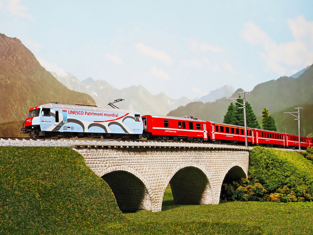 レーティッシュ鉄道 電源荷物車 DS4222 【5279-2】 (鉄道模型 Nゲージ完成品)画像