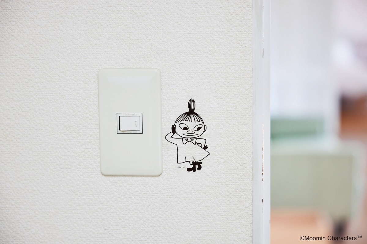 MOOMINウォールステッカーBOOKムーミンと仲間たちver.