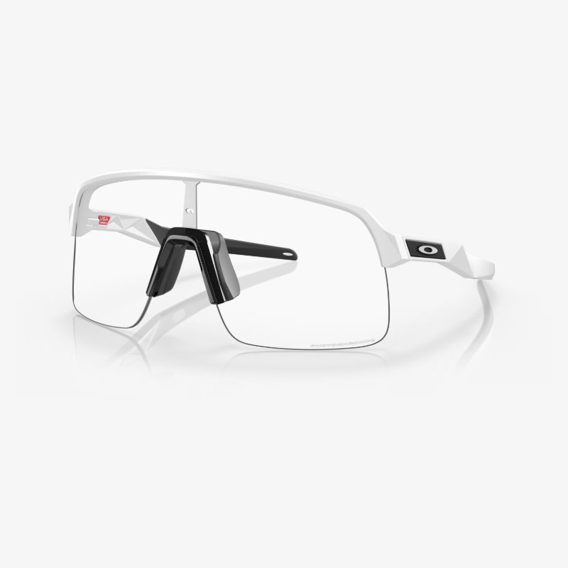 【4月はポイント10倍※要エントリー】OAKLEY SUTRO LITE (A) OO9463A-1939 サングラス オークリー スートロ ライト Clear to Black Iridium Photochromic, Matte White 調光 946319