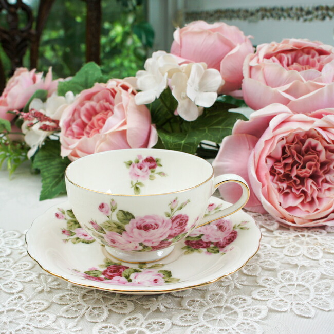 磁器薔薇　ゴールド額　アンティーク ルドゥーテ 薔薇の額絵 壁掛け 額縁 可愛い アンティーク風 バラ