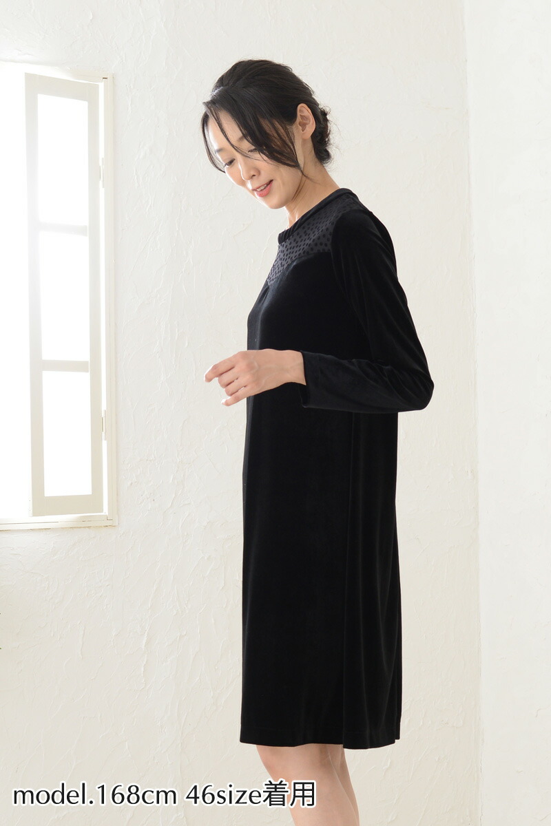 40代 30代 女子会 9号 50代 11号 伸びる 13号 M ドット L 秋服 Xl 透けない アウトレットセール ワンピース ブラック ミディ丈 パーティー ベロア 秋冬 秋服 エレガント ドット クルーネック 後ろファスナー 素材感 暖かい 大きいサイズ 体系カバー ゆったり 大人可愛い 40代 30代 女子会 9号 50代 11号 伸びる 13号 M ドット L 秋服 Xl 透けない アウトレットセール ワンピース ブラック ミディ丈 パーティー ベロア 秋冬 秋服 エレガント ドット クルーネック 後ろファスナー 素材感 暖かい 大きいサイズ 体系カバー ゆったり 大人可愛い