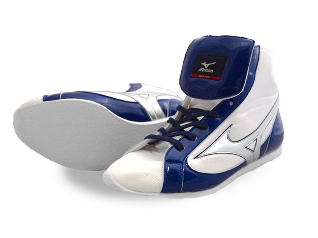NIKE ボクシングシューズ レッド/ホワイト 楽天市場】【ナイキボクシングシューズ・新品】RED x WHITE