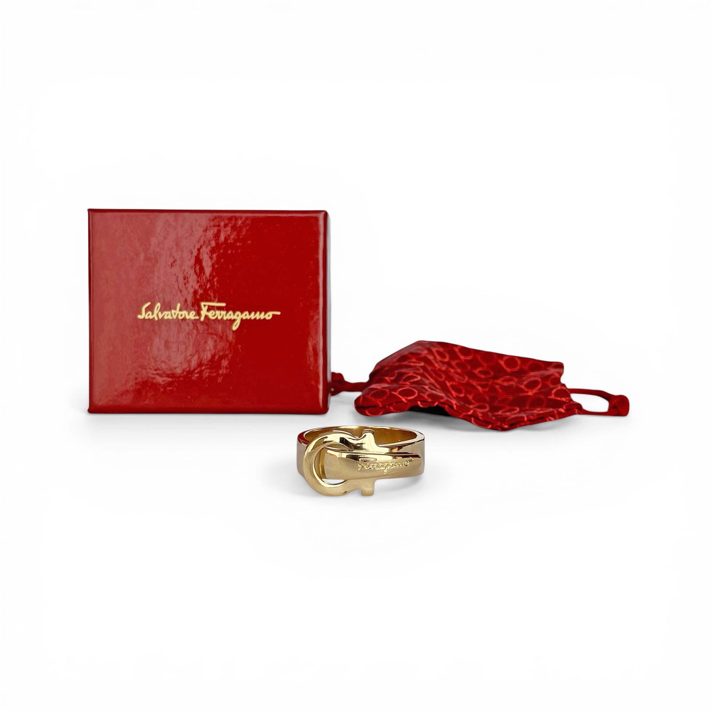 Salvatore Ferragamo サルヴァトーレ フェラガモ ガンチーニ えり巻き輪っか ゴールド 34-0149/01 箱付き添い人【中古】【位置づける済み】