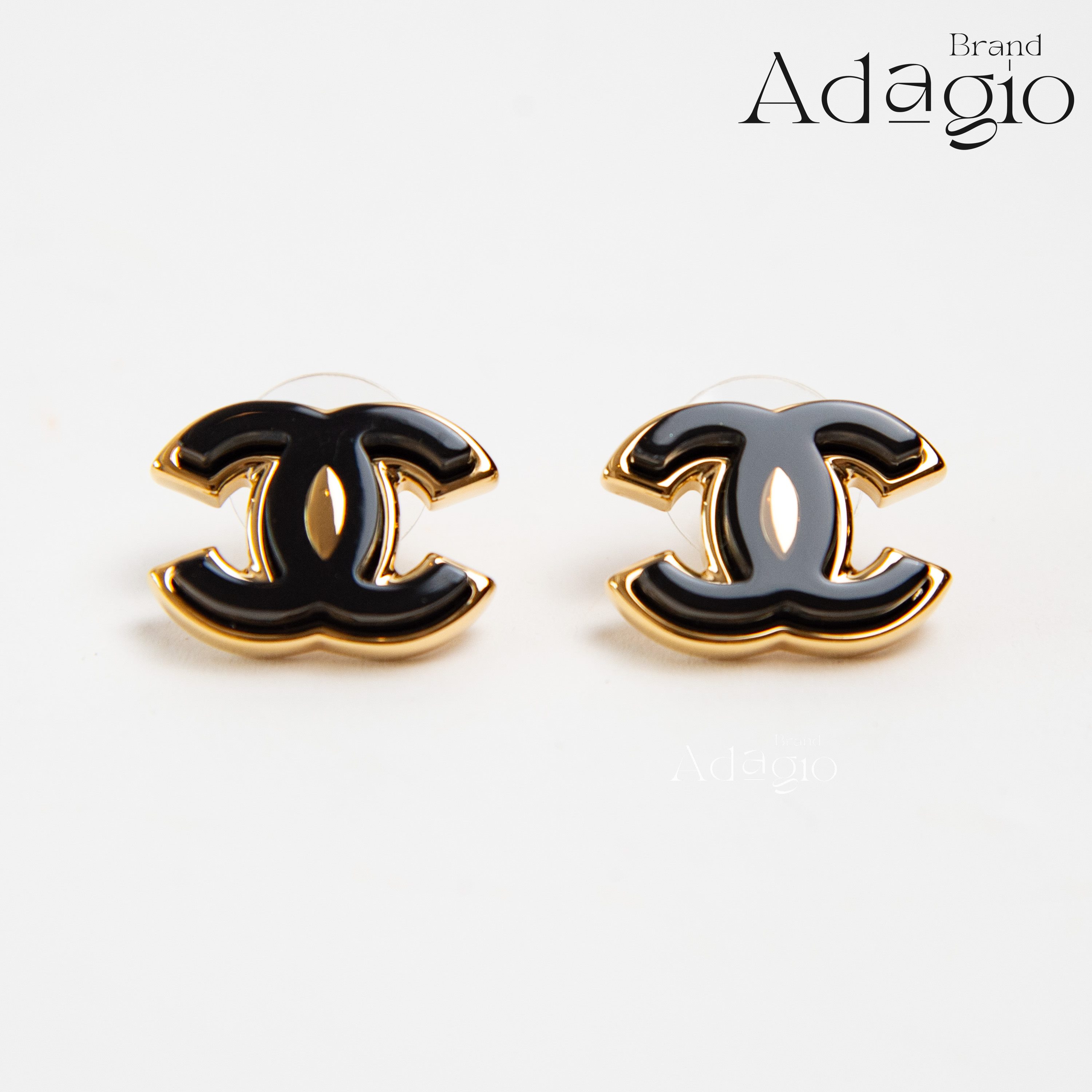 CHANEL ゴールド ロゴピアス 箱付き　正規品 シャネル CHANEL ピアス ココマーク CCマーク ゴールド