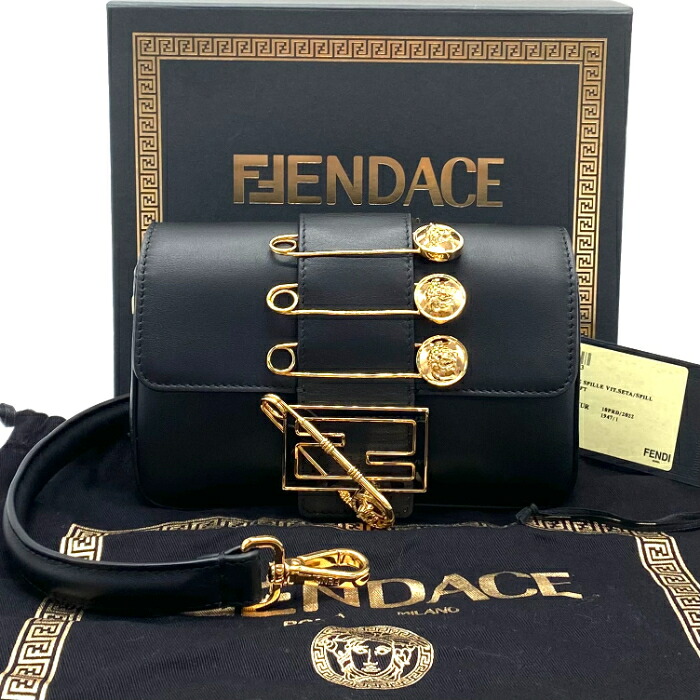 【中古】未当て嵌める 蔵置き品 FENDI×VERSACE フェンディ ヴェルサーチ FENDACE フェンダーチェ マンマ メデューサ ピンブローチレザー 壱 肩部 御徒面子 fY02125N