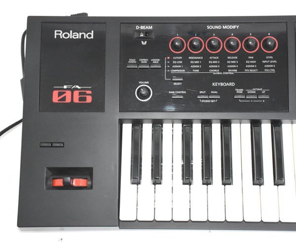 ☆ソフトケース付！ROLAND ローランド FA-06 FA06 61鍵 シンセサイザー