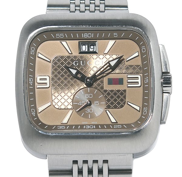 良品 GUCCI グッチ クーペ 131.3 YA131301 スモール秒 赤銅色文字記号盤 石英 メンズ