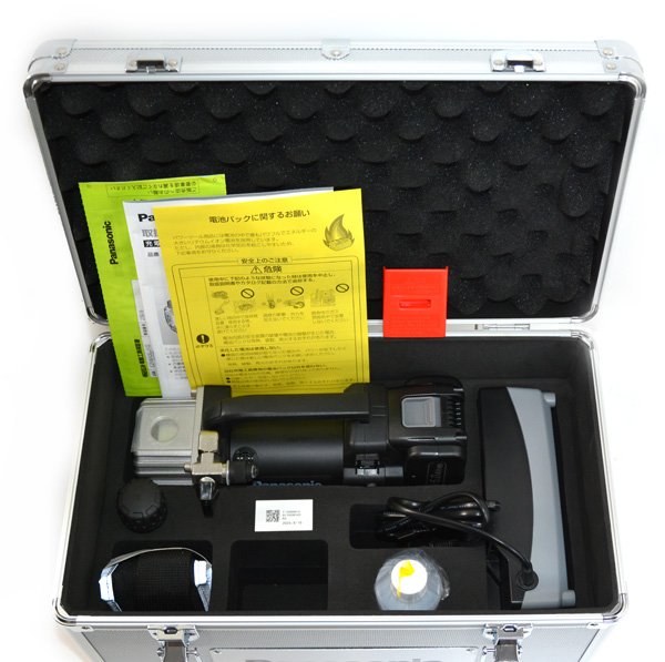 新品 未使用 Panasonic パナソニック EZ46A3LJ1G 充電真空ポンプ 18V バッテリー(EZ9X320) 充電器(EZ9L54)付|Brand グランツ 店