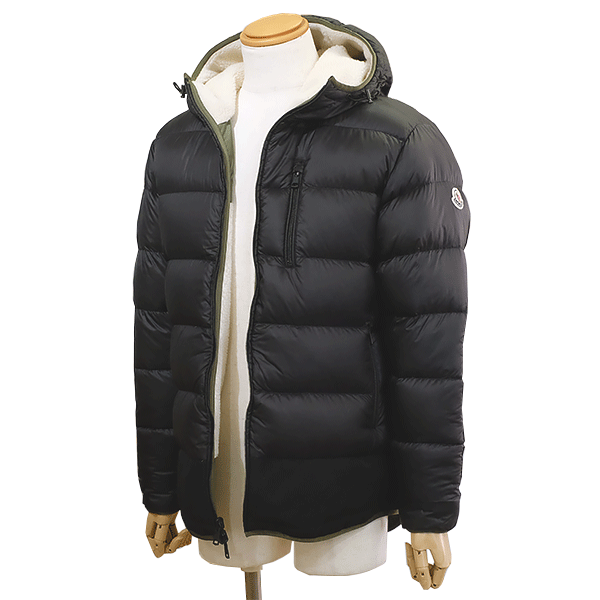送料無料 本物　MONCLER モンクレール GOUSTAN GIUBBOTTO G20911A00048 オフホワイト&times;カーキ/ブラック 1 リバーシブルダウンジャケット 7449-1｜リユースブランドMEDAKA